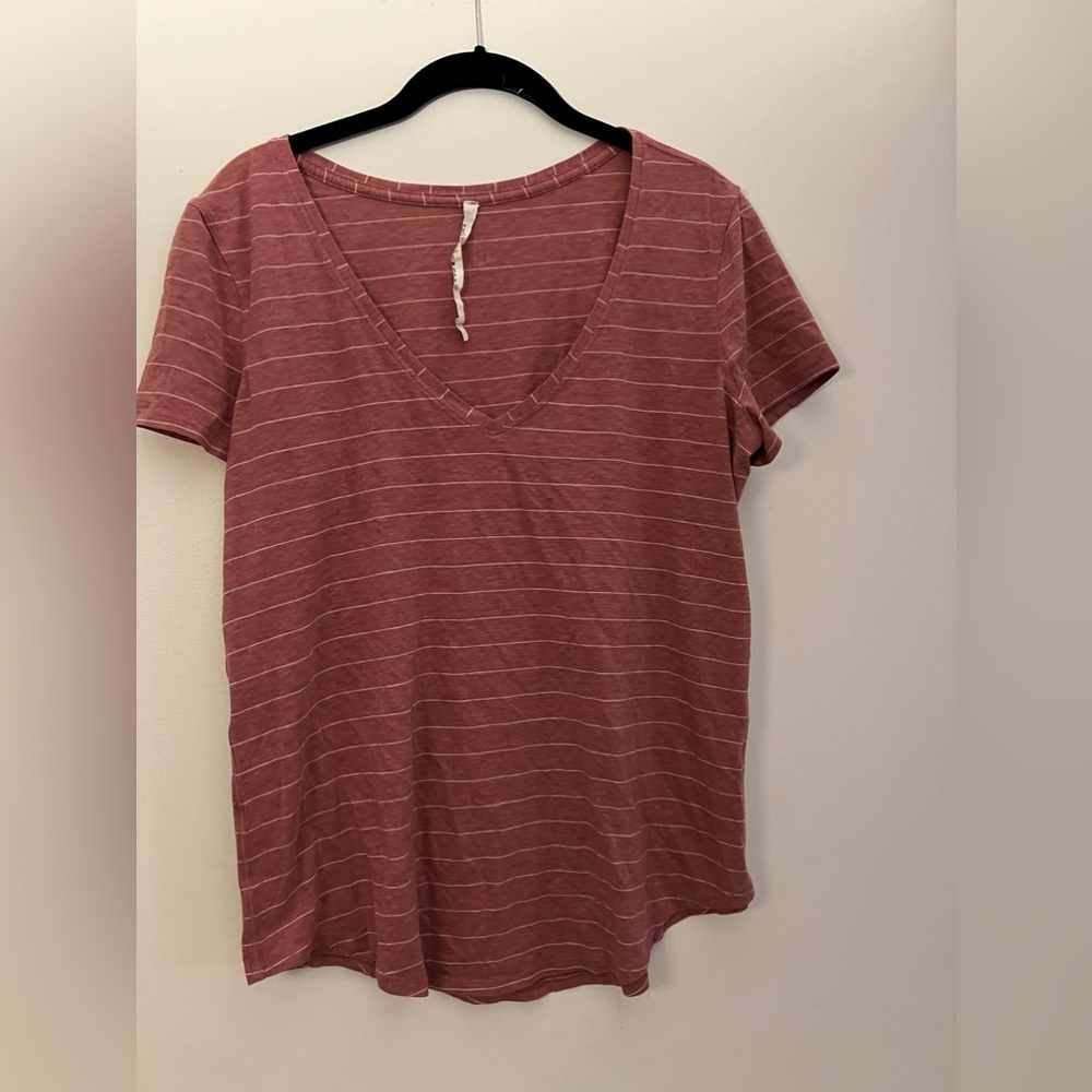 Lululemon T-Shirt